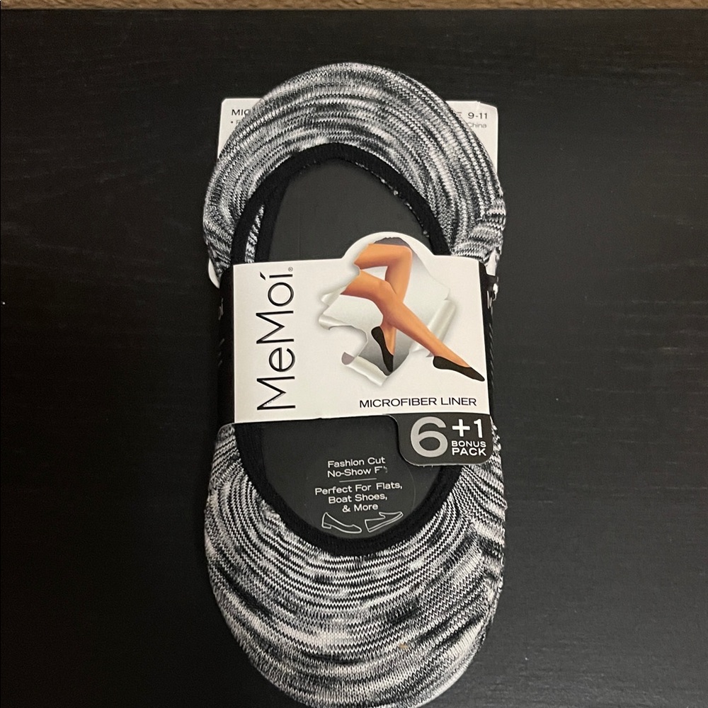 7pairs MeMoi Black and White Microfiber Liner Socks NWT